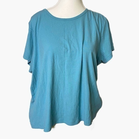 Old Navy Tops - Old Navy Light Blue Short Sleeve Ribbed Shirt
